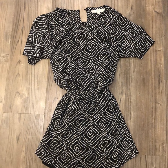LOFT Dresses & Skirts - LOFT size XSP black and gray printed dress